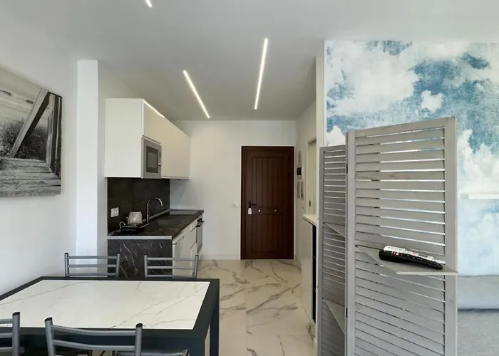 Apartment Paraiso Del Sur Tenerife -the Swimming Pool Is Under Reconstruction *